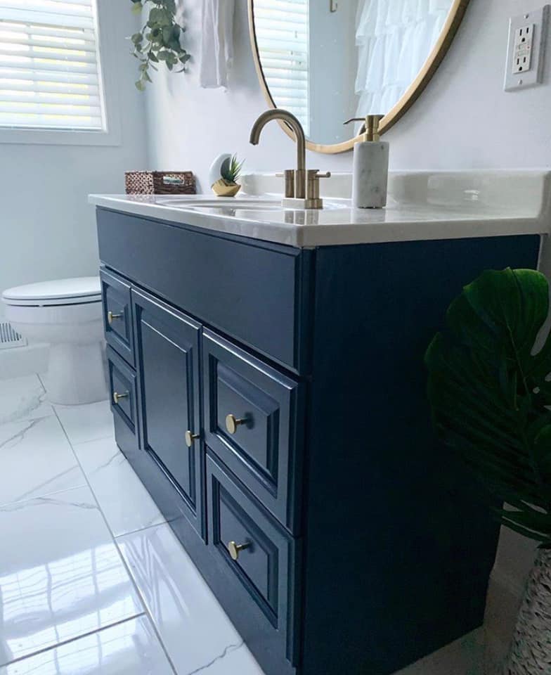 Farmhouse Navy Furniture and Cabinet Paint