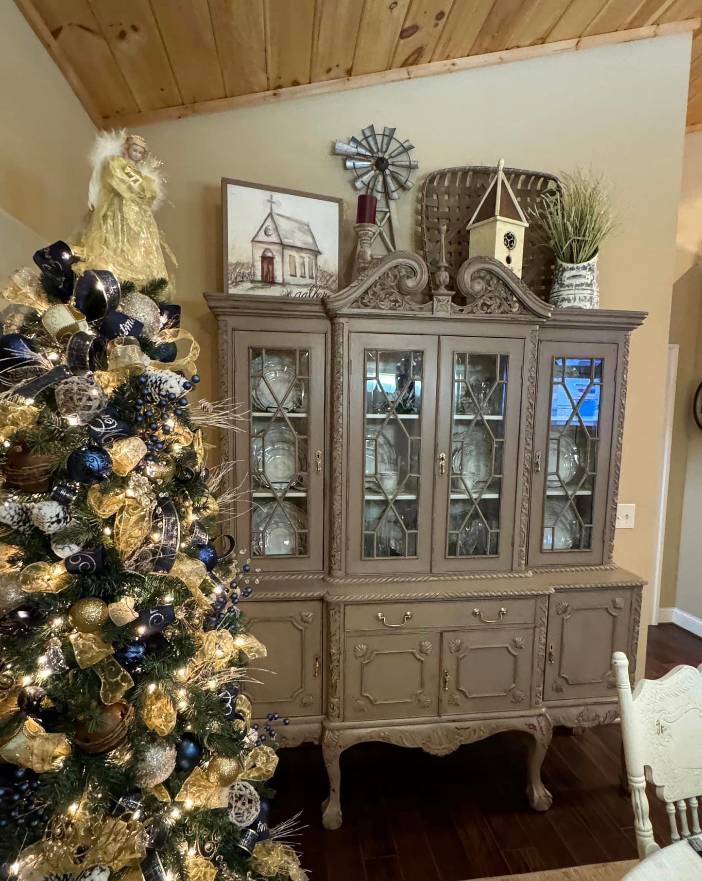 Putty Furniture and Cabinet Paint