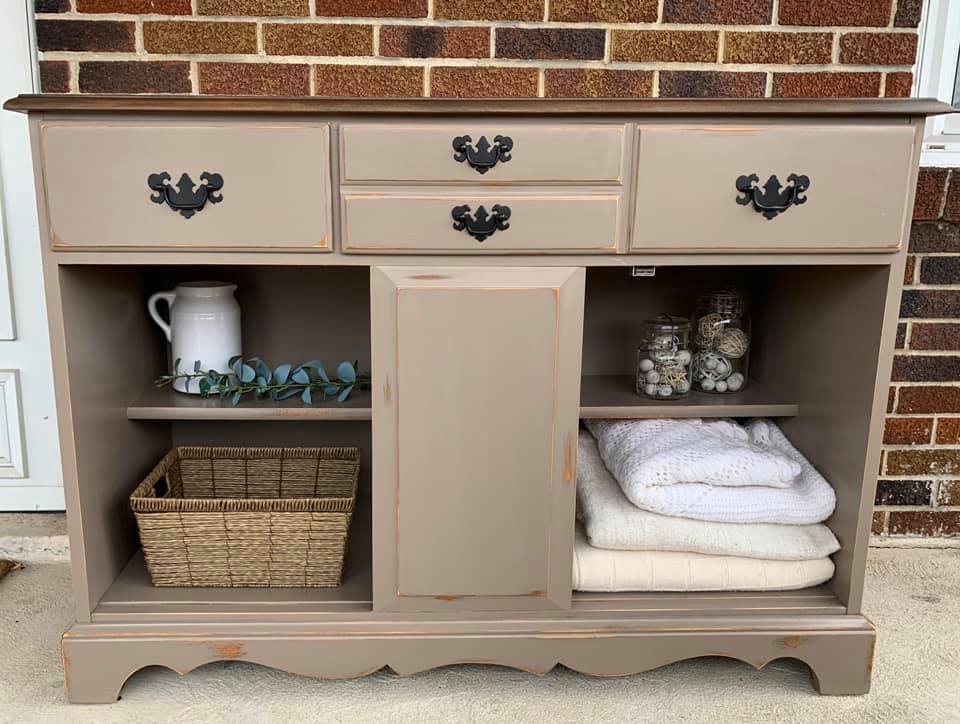 Putty Furniture and Cabinet Paint