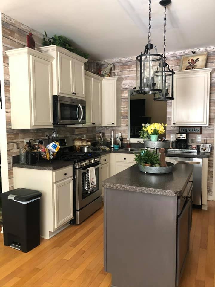Two-Tone Starter Kitchen Bundle (Up to 16 Doors + Drawers)