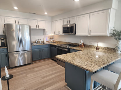Two-Tone Starter Kitchen Bundle (Up to 16 Doors + Drawers)