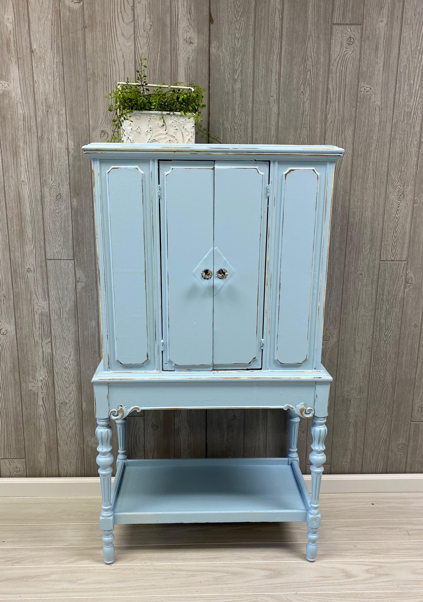 Hydrangea Kiss Furniture and Cabinet Paint