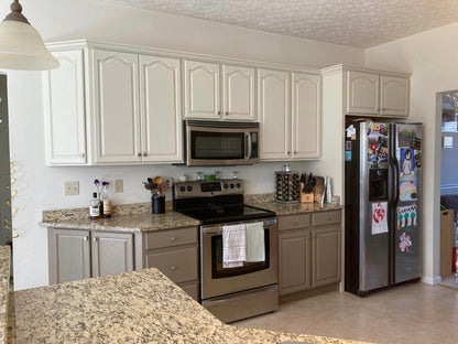 Two-Tone Starter Kitchen Bundle (Up to 16 Doors + Drawers)